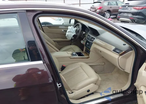 2011 Mercedes-Benz E 550 from USA, damaged, VIN WDDHF7CB2BA323637